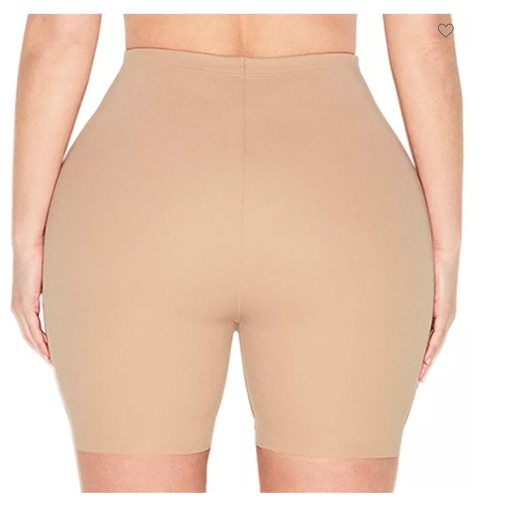 SKIMS Sz Medium Hip Enhancing Shaping Padded Mid-Thigh Shorts Clay BO-SH0-7650W